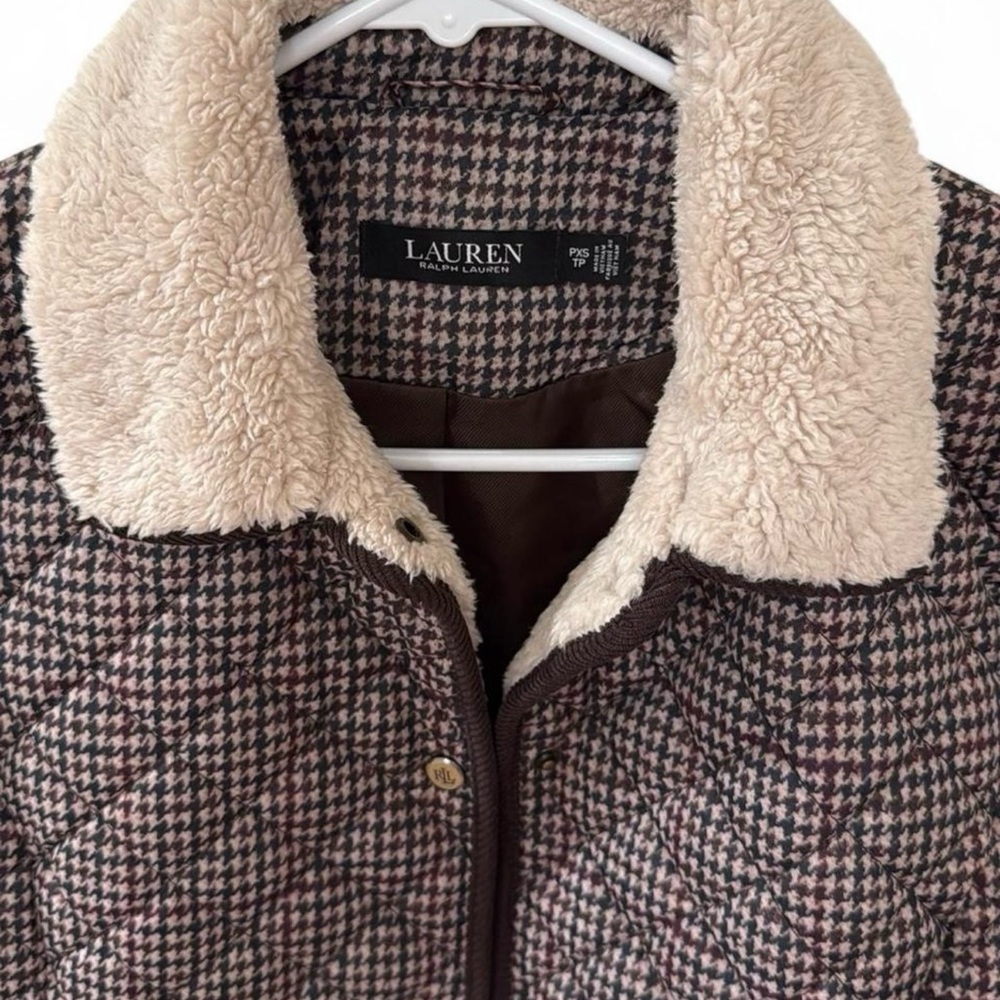 Ralph Lauren Women's Quilted Jacket with Cream Collar XS %100 Wool - Picture 5 of 10